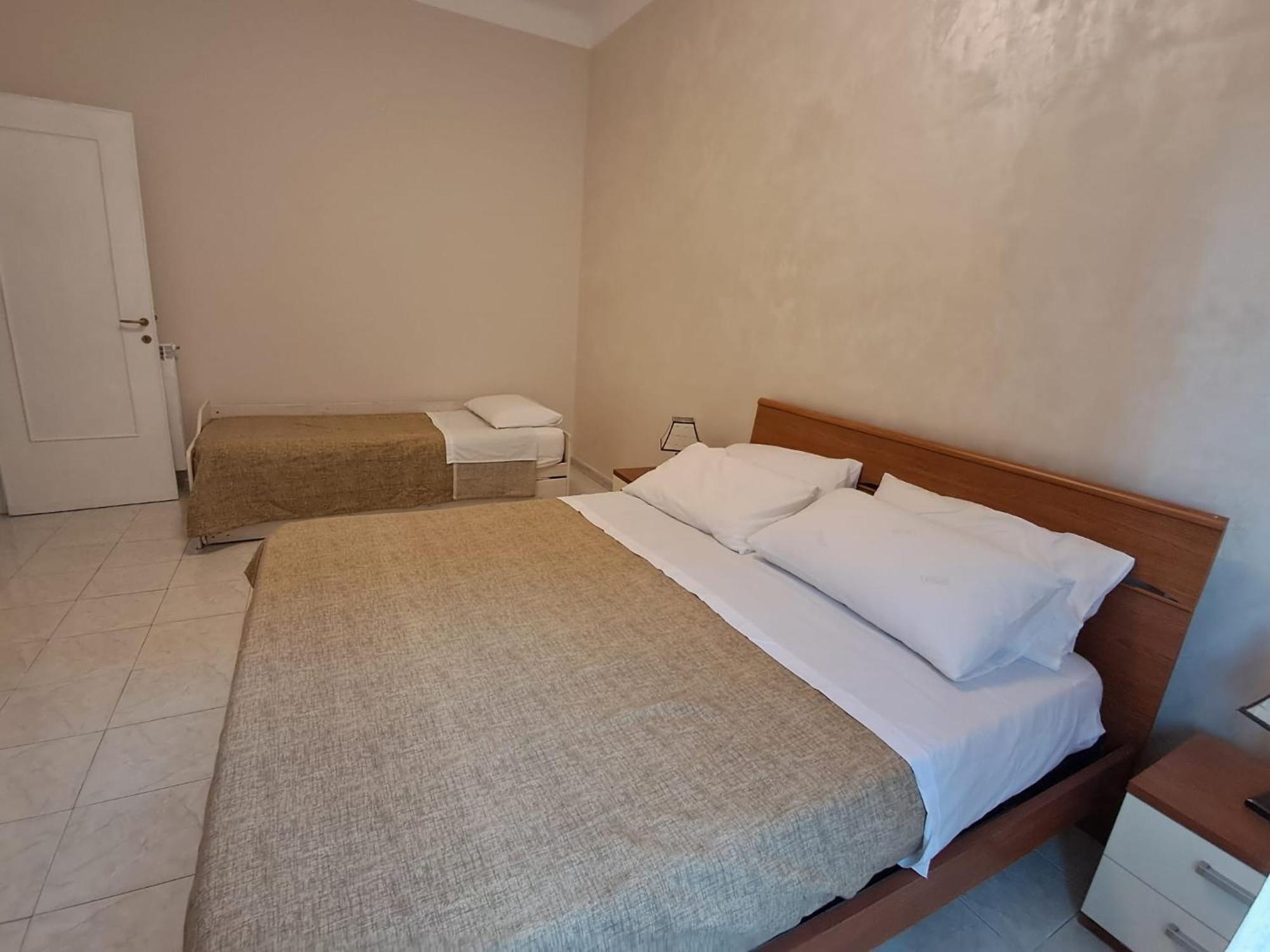 Beds Portamaggiore - Ex Happy House Рим Екстер'єр фото